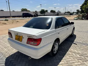 Toyota Carina 1999 White