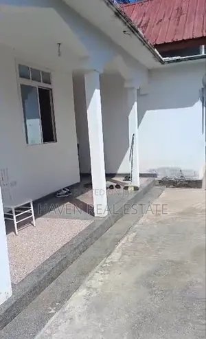 4bdrm House in Mjini for rent