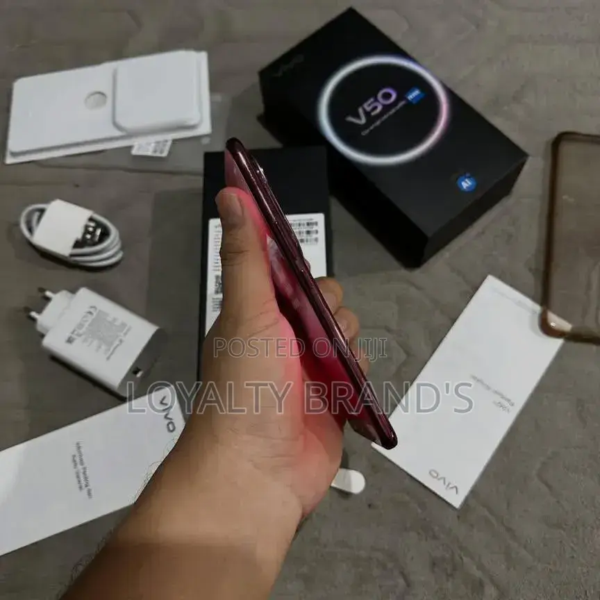 New Vivo V50 256 GB
