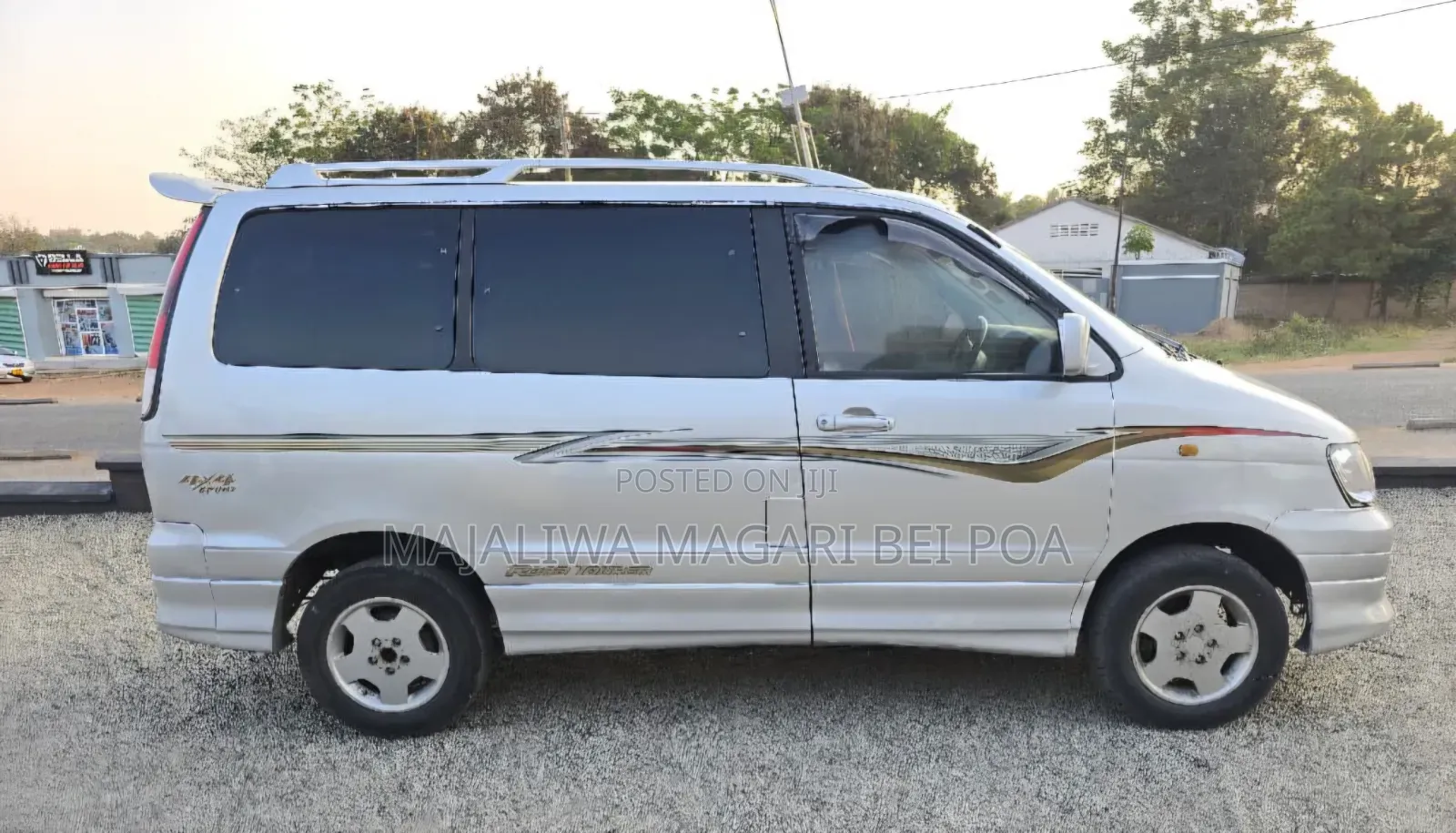 Toyota Noah 2009 Silver