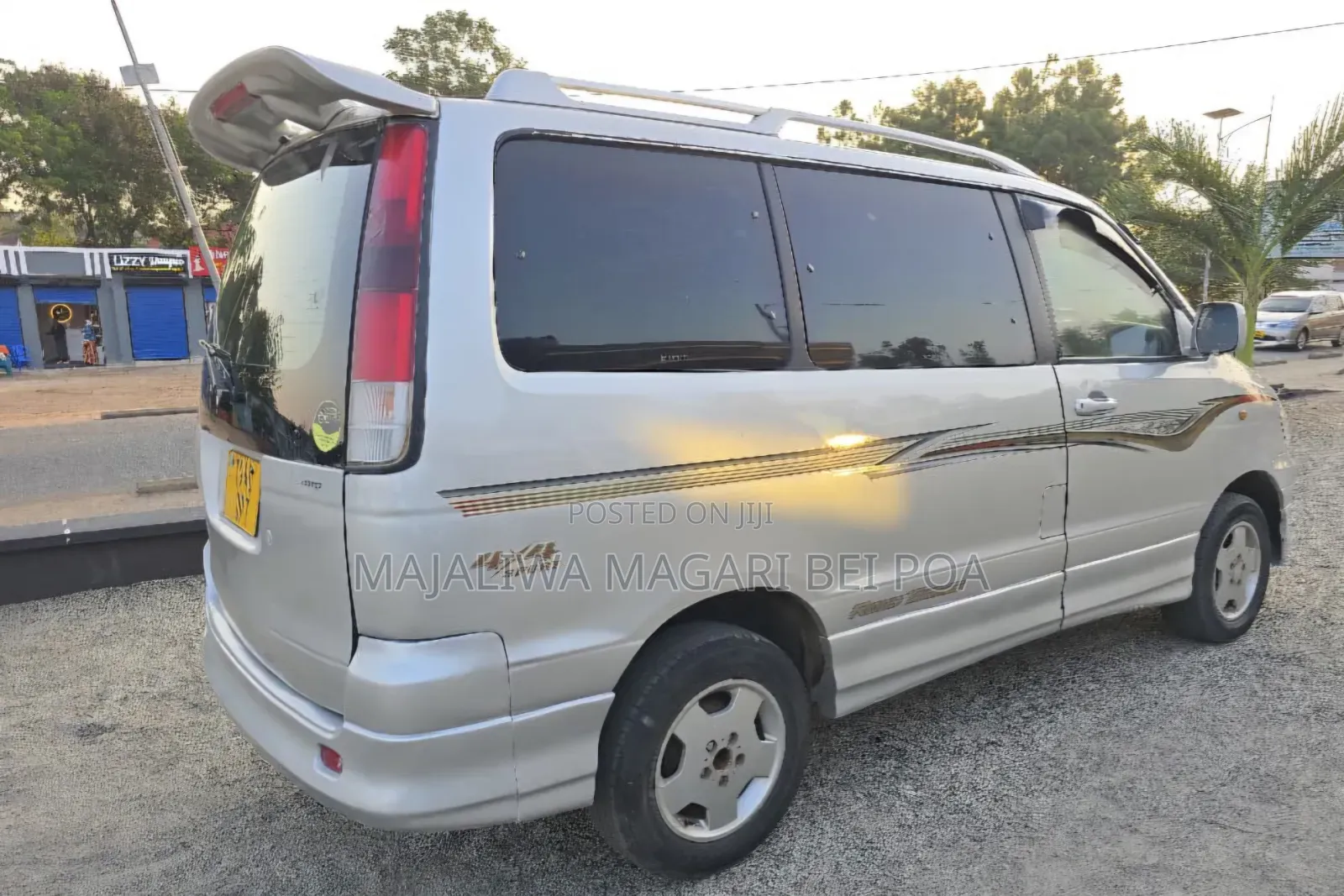 Toyota Noah 2009 Silver