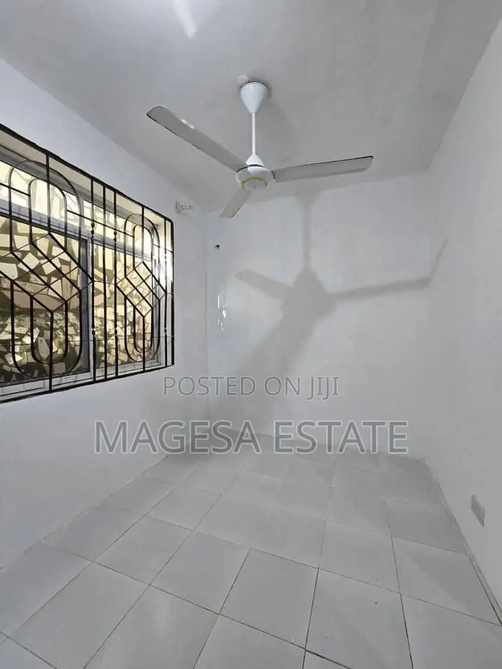 2bdrm Apartment in Oysterbay for rent