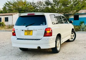 Toyota Kluger 2006 Pearl