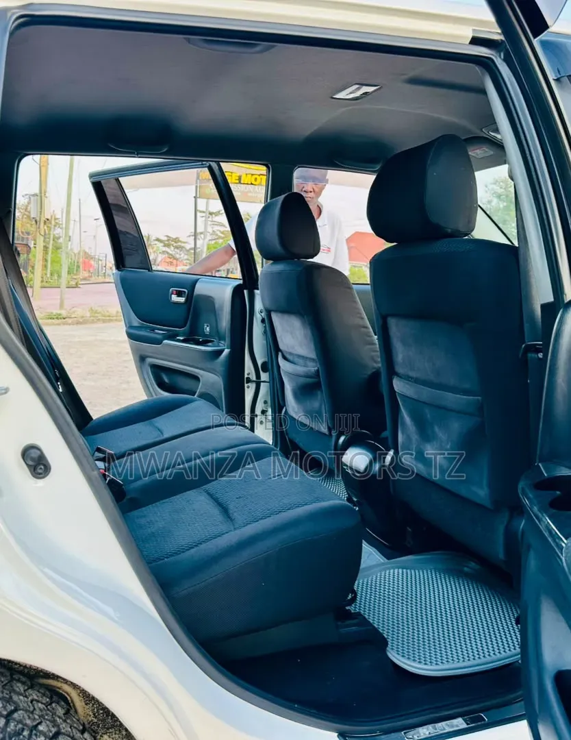 Toyota Kluger 2006 Pearl