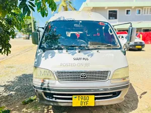 Toyota Grand HiAce 2006 Silver