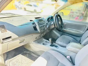 Toyota Grand HiAce 2006 Silver