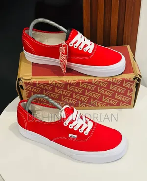 Vans Og SneakersPrice: TSH 70,000/=