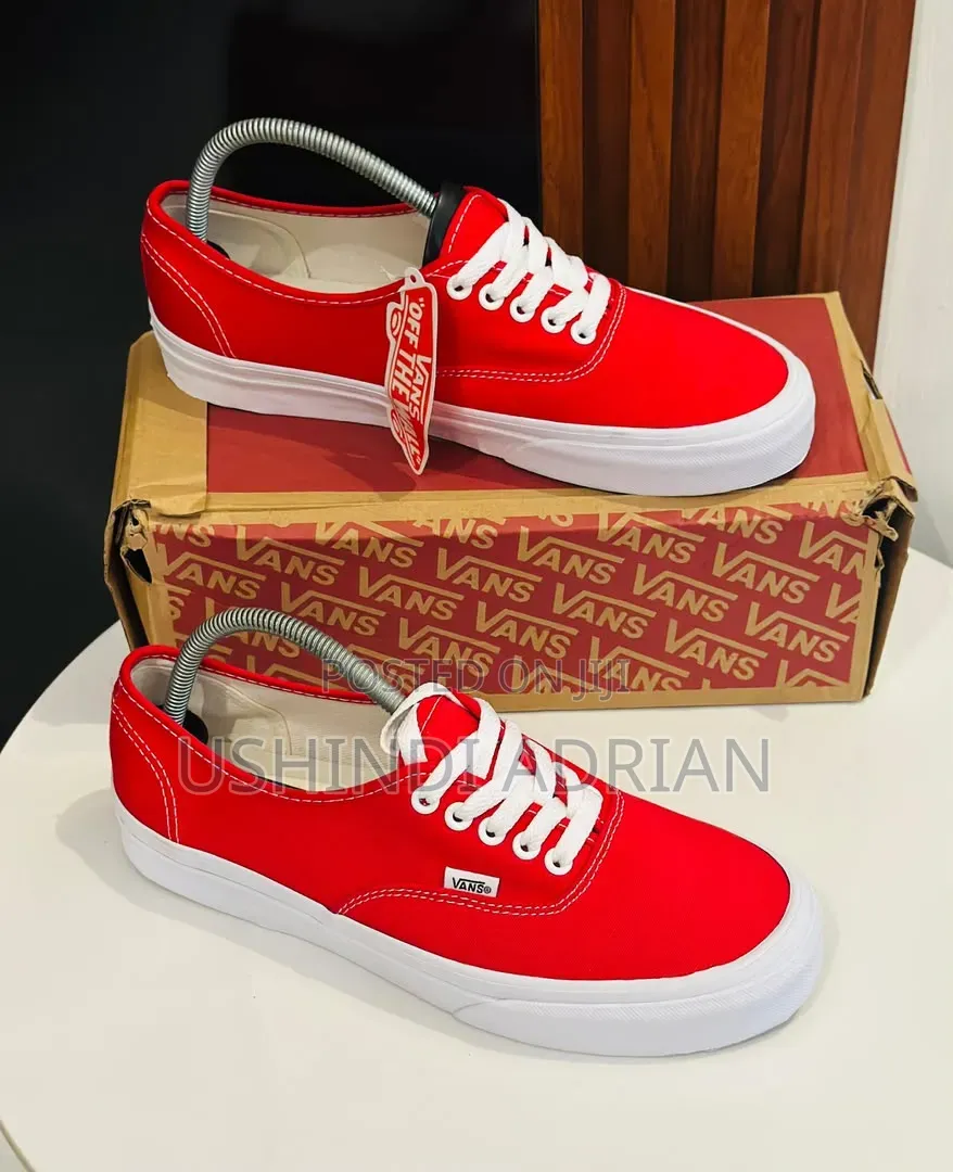 Vans Og SneakersPrice: TSH 70,000/=