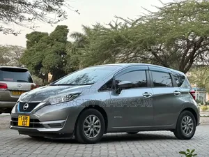 Nissan Note 2017 Gray
