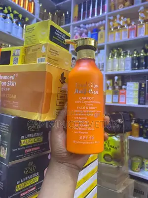 Final Glow Half-Cast Carrot 100% Carrot Whitening Cream.