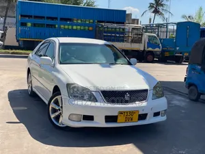 Toyota Crown 2006 White