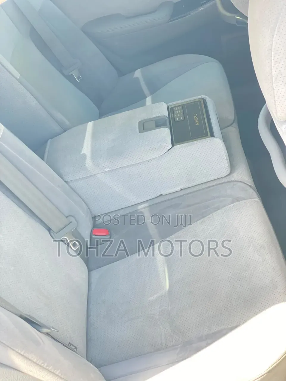 Toyota Crown 2006 White