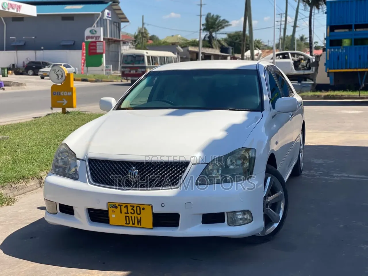 Toyota Crown 2006 White