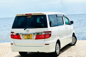Toyota Corolla Altis 2005 White