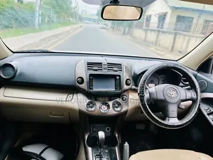 Toyota Vanguard 2009 Silver
