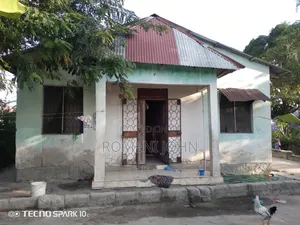 8bdrm Apartment in Tanzania Daresalaam., Ilala for sale