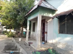 8bdrm Apartment in Tanzania Daresalaam., Ilala for sale