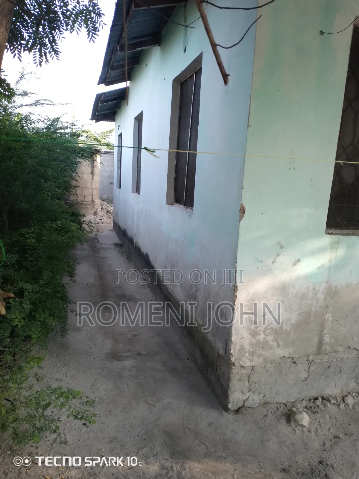 8bdrm Apartment in Tanzania Daresalaam., Ilala for sale