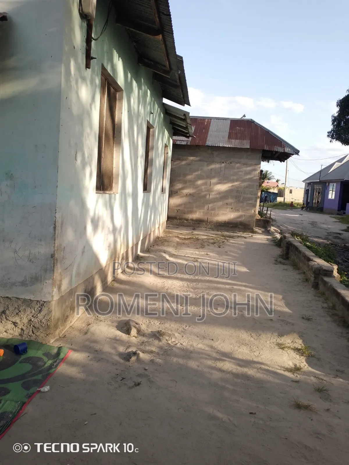 8bdrm Apartment in Tanzania Daresalaam., Ilala for sale