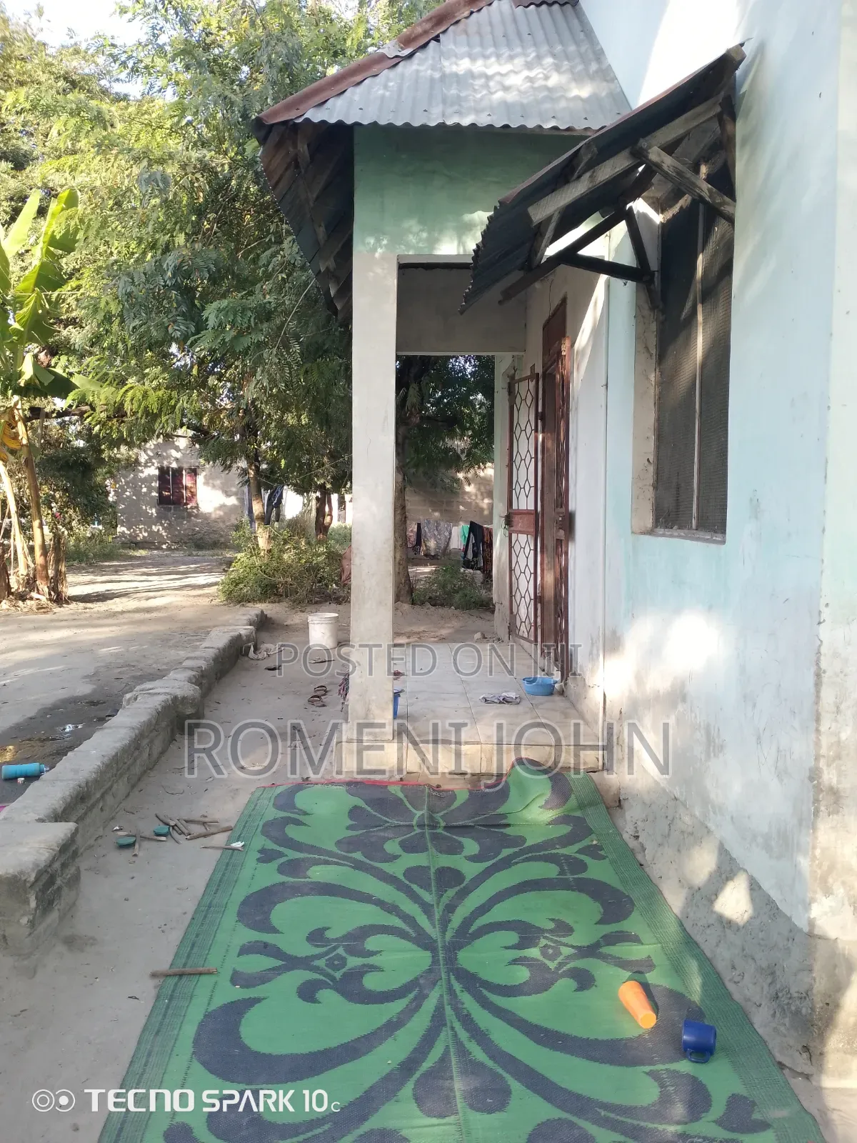 8bdrm Apartment in Tanzania Daresalaam., Ilala for sale