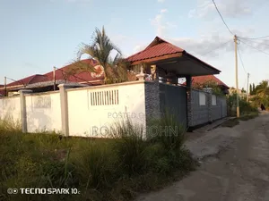 7bdrm Apartment in Tanzania Daresalaam., Ilala for sale