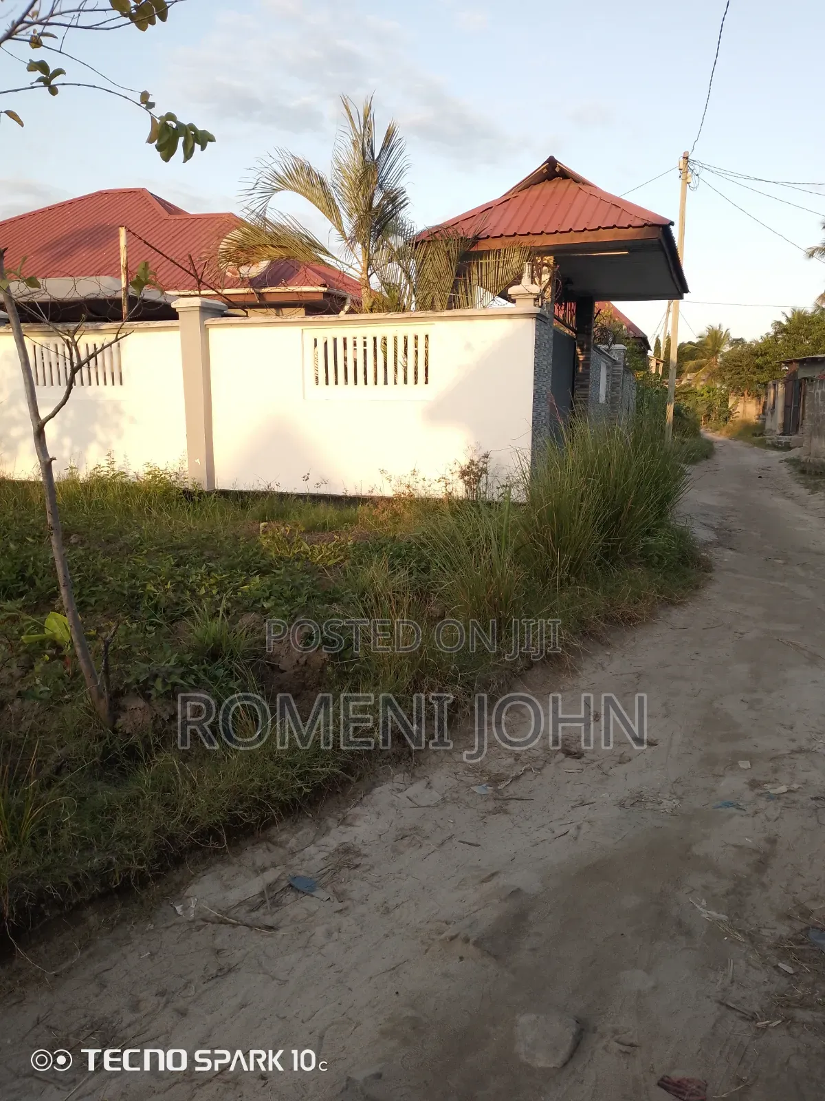 7bdrm Apartment in Tanzania Daresalaam., Ilala for sale