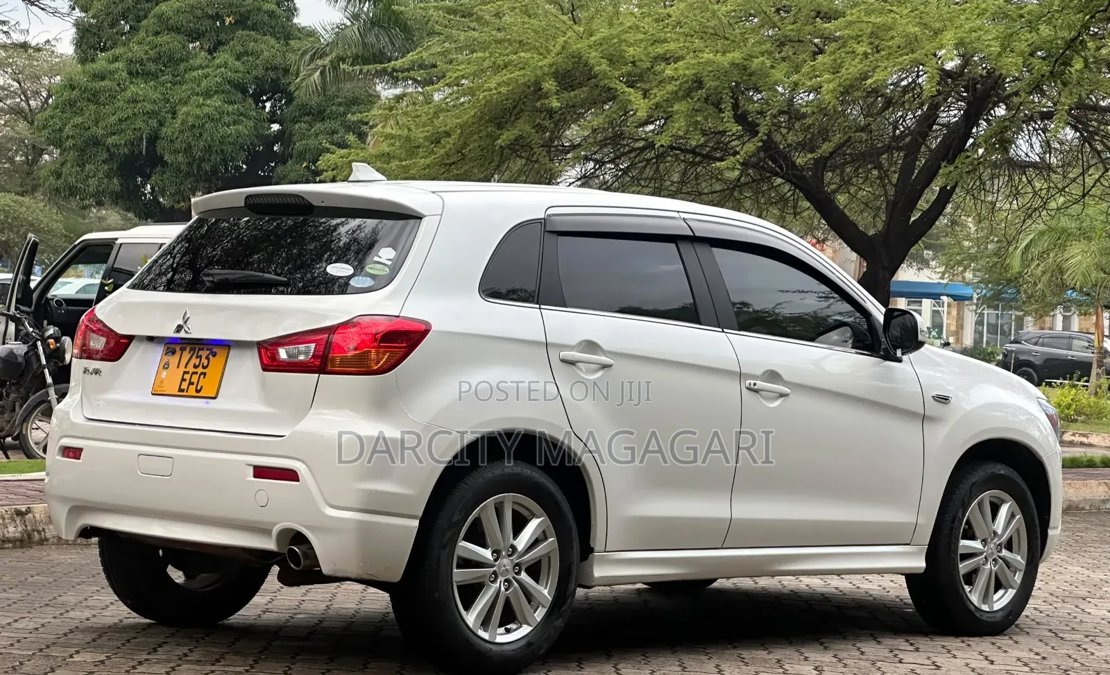Mitsubishi RVR 2.0 2012 White