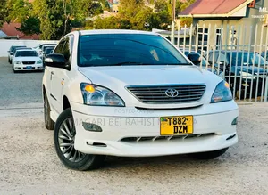 Toyota Harrier 2006 White