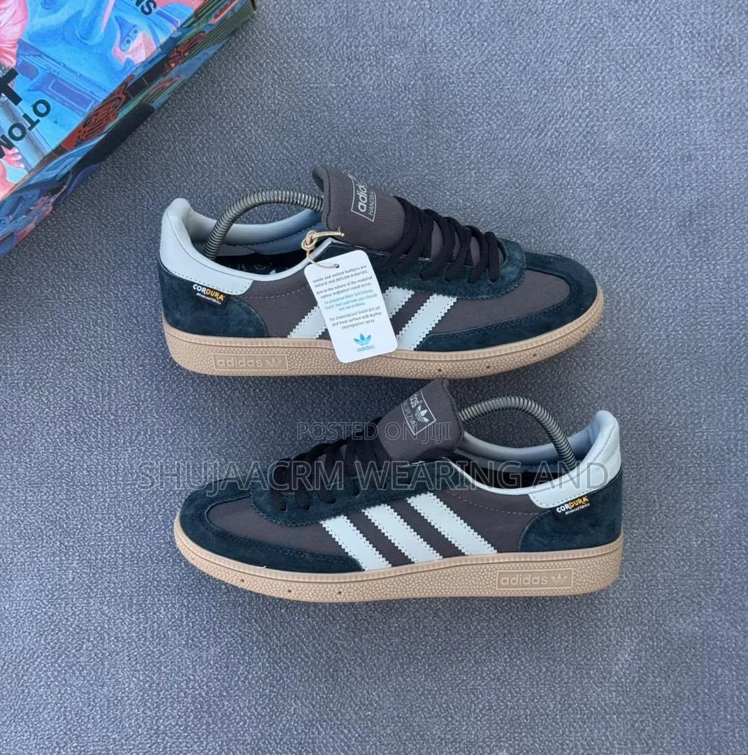 Sneakers That Turns Head