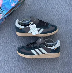 Sneakers That Turns Head
