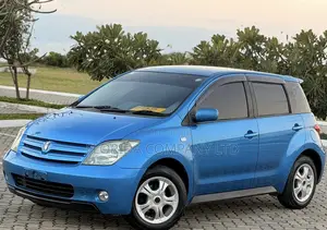 Toyota IST 2003 Blue