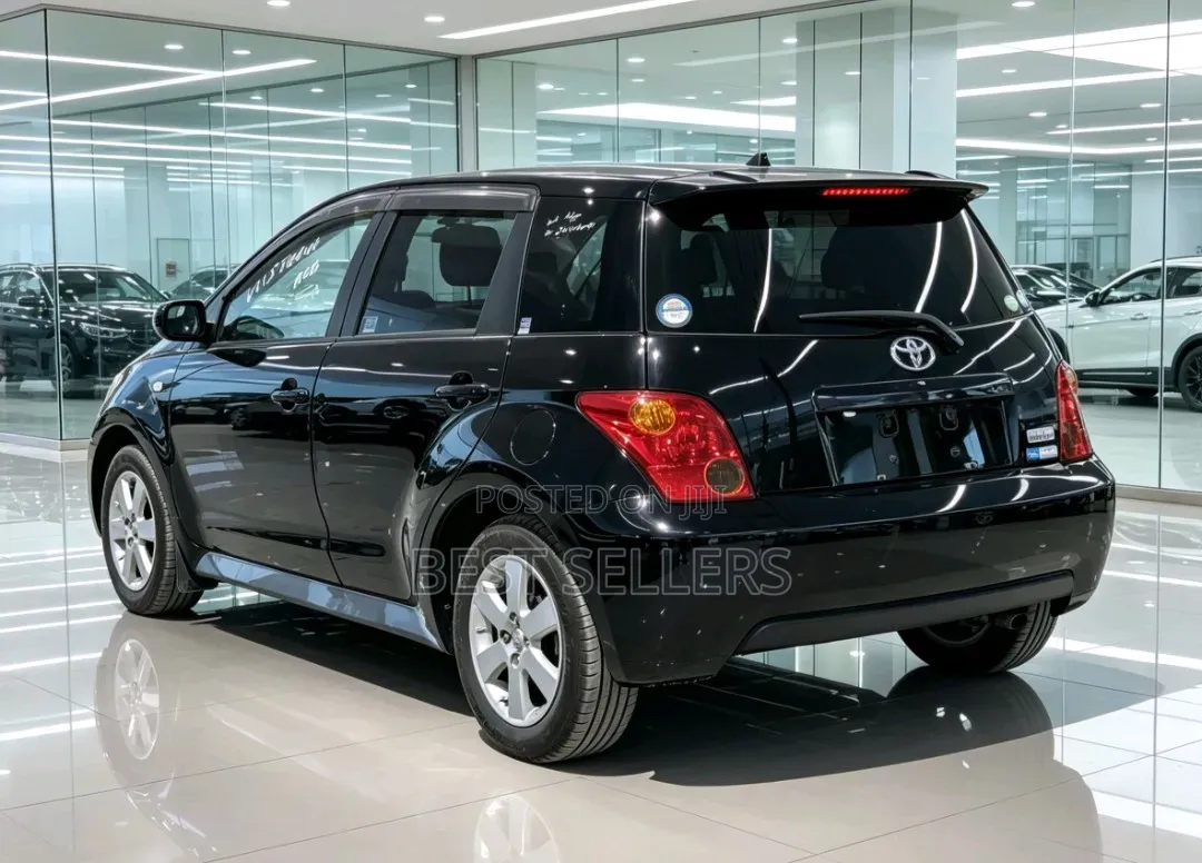 Toyota IST 2004 Black