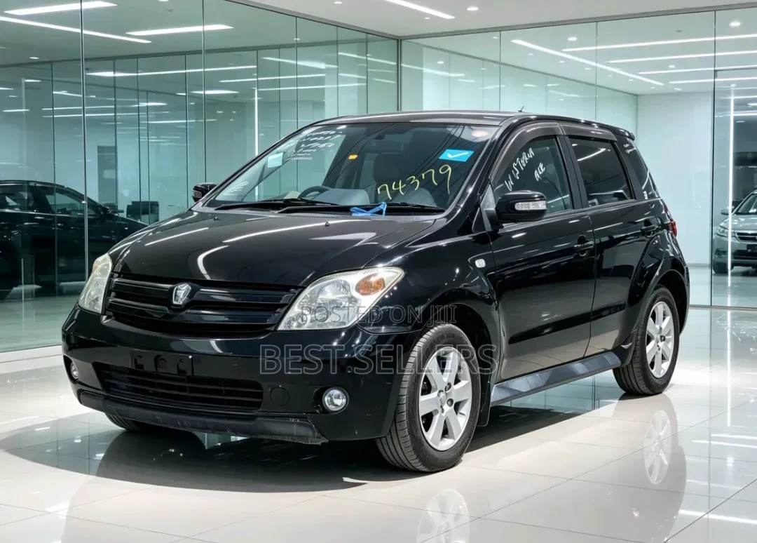 Toyota IST 2004 Black