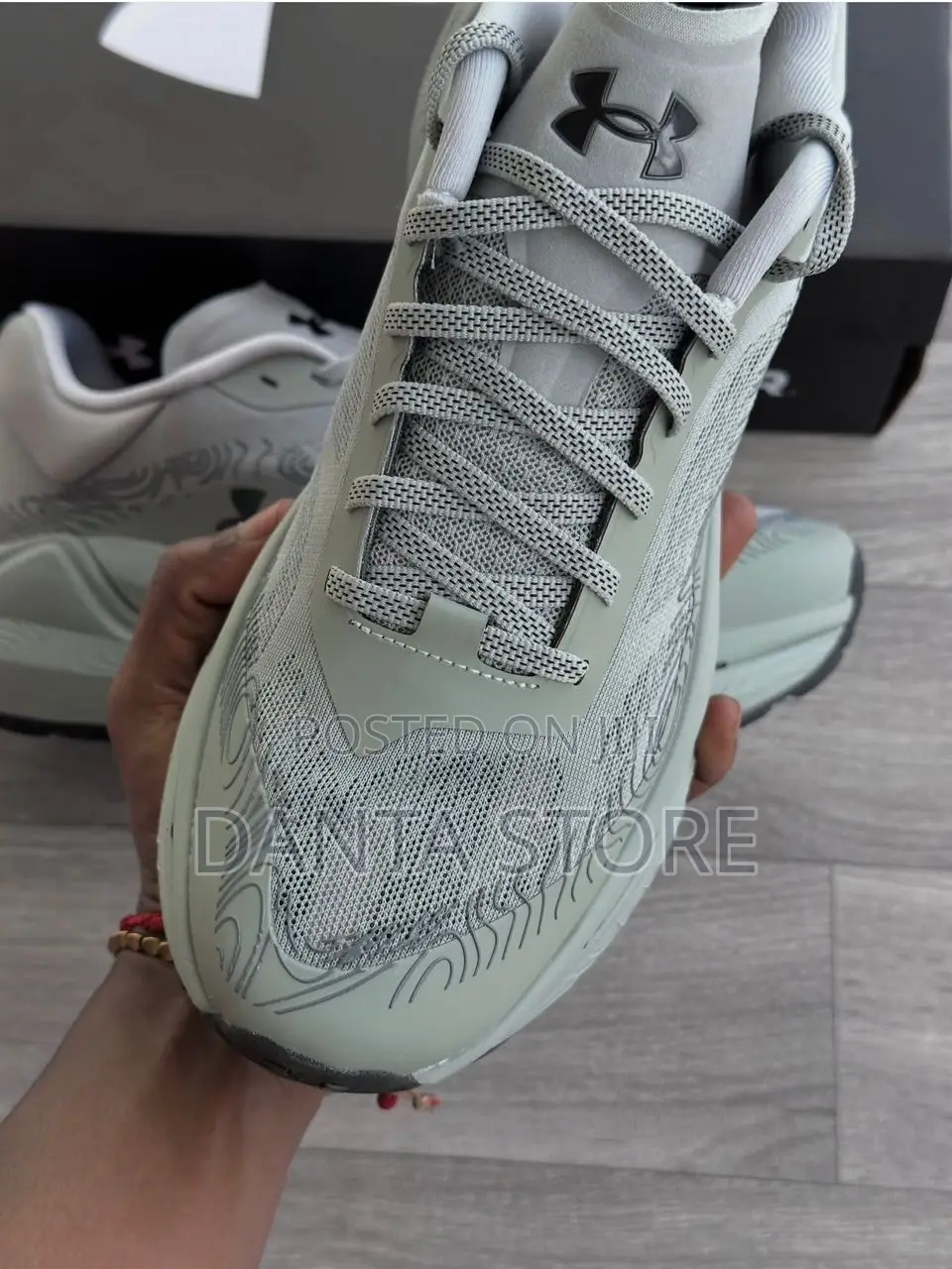 Under Armour Infinite Elite