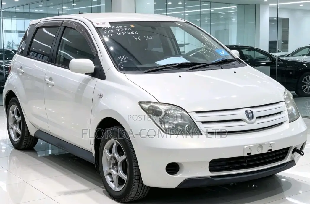 Toyota IST 2004 White