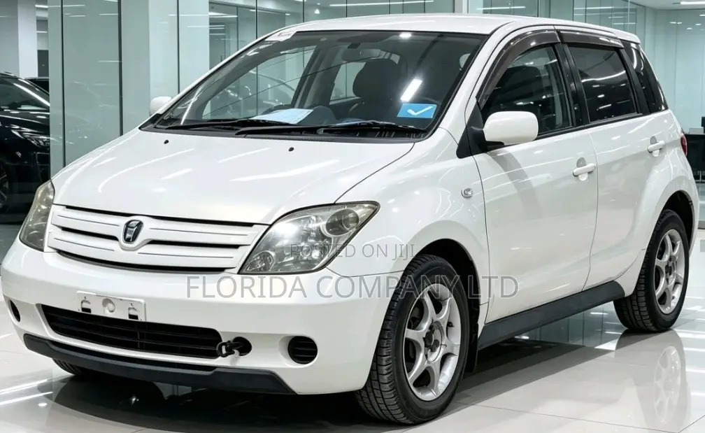 Toyota IST 2004 White