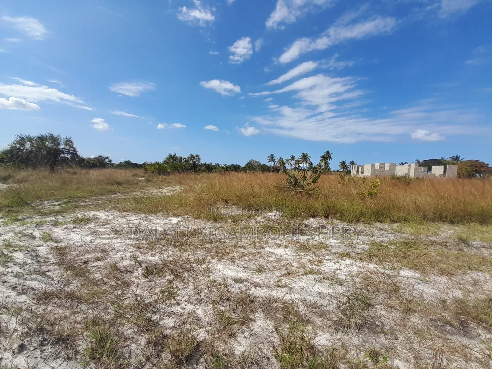 Kiwanja Kinauzwa Kigamboni Mwembe Mdogo