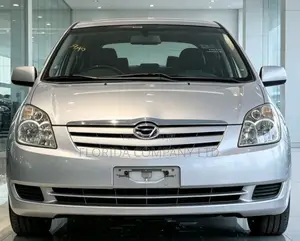Toyota Corolla Spacio 2004 Silver