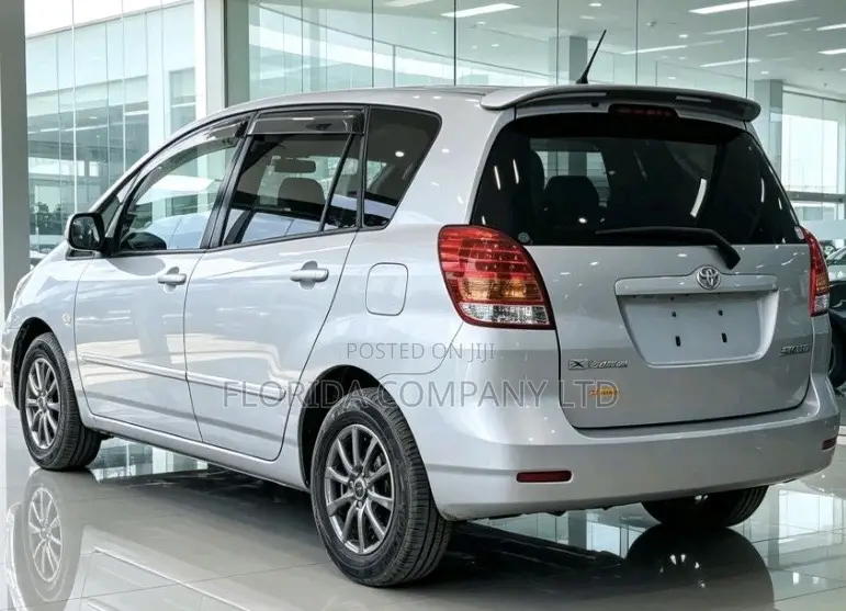 Toyota Corolla Spacio 2004 Silver
