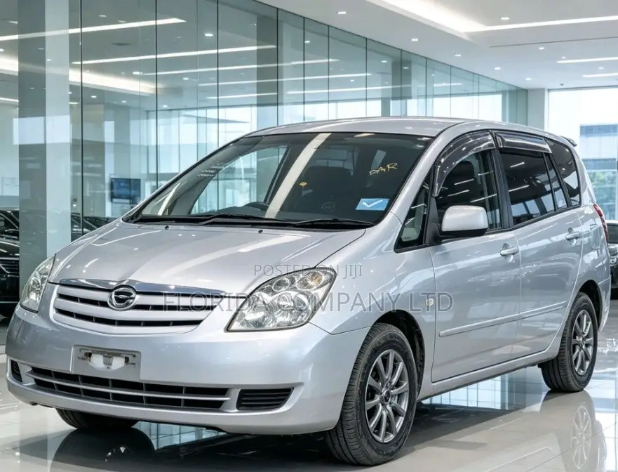 Toyota Corolla Spacio 2004 Silver