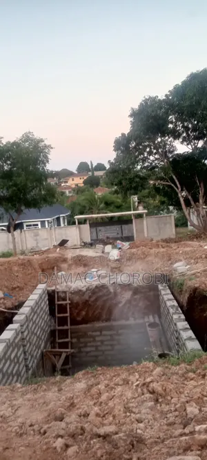 Kiwanja Kinauzwa Luguruni Mbezi