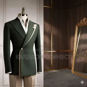 Green Sharp Lock Men's Suit
