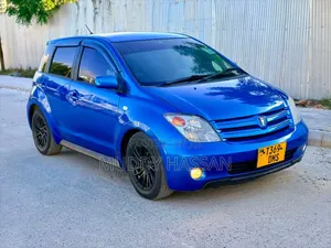 Toyota IST 2005 Blue