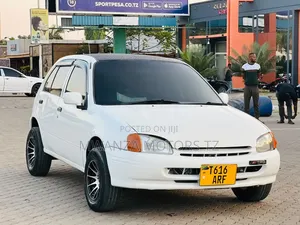 Toyota Starlet 2002 White