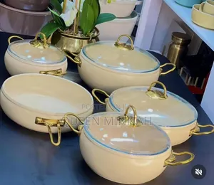Distinct Style Cookware Set