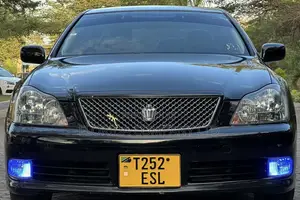 Toyota Crown 2004 Black