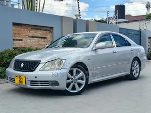 Toyota Crown 2004 Silver
