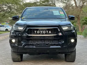 Toyota Hilux 2024 Black