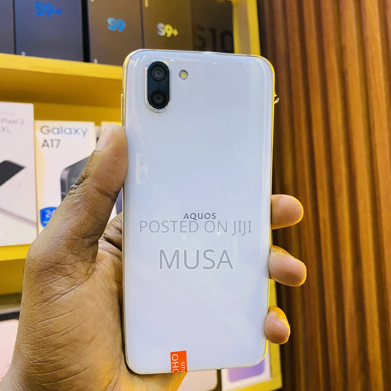 Sharp Aquos R2 64 GB White