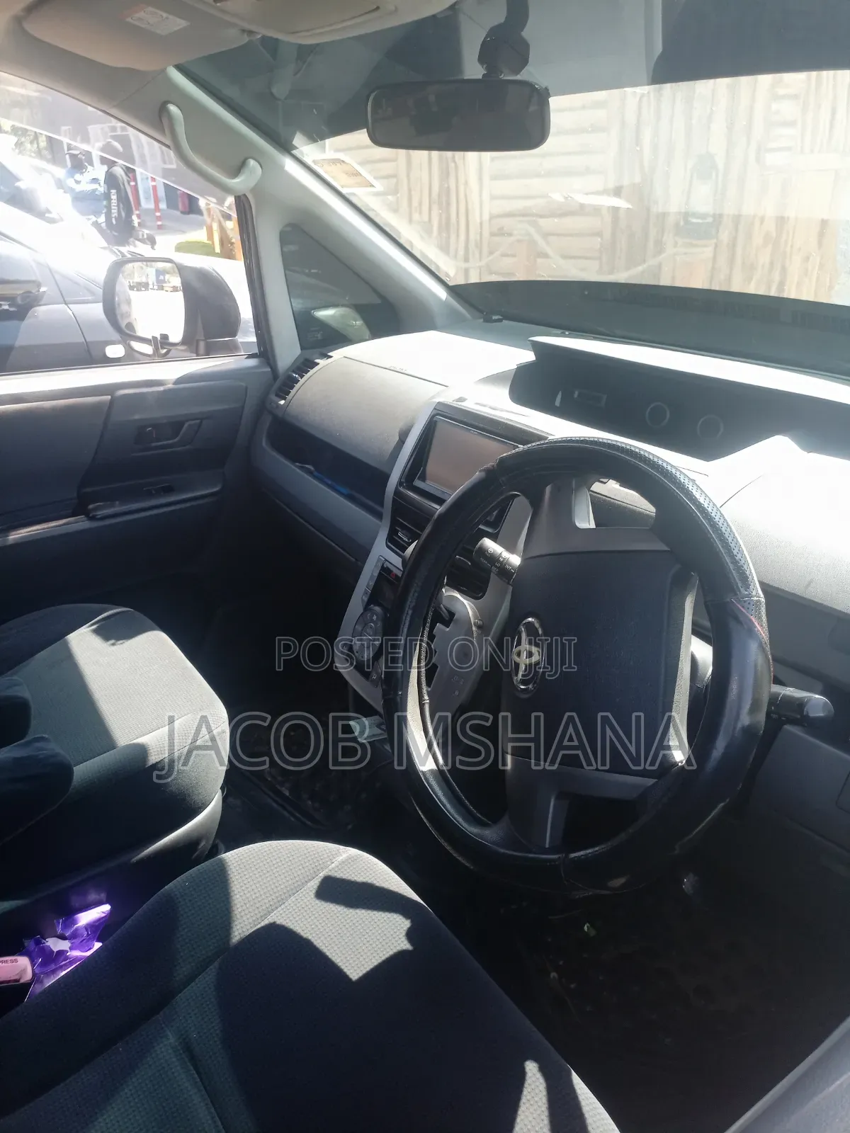 Toyota Noah 2005 Black